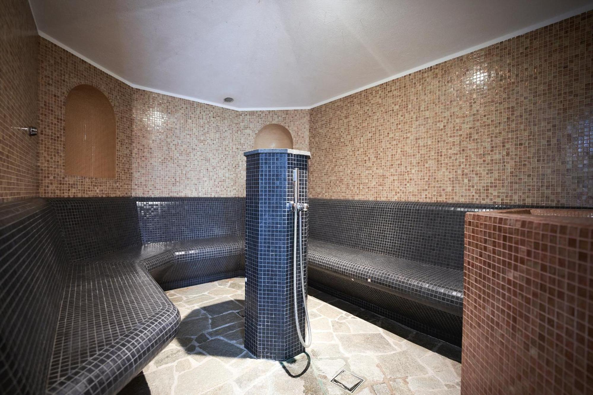 Maribel Hotel مادونا دي كامبيليو المظهر الخارجي الصورة