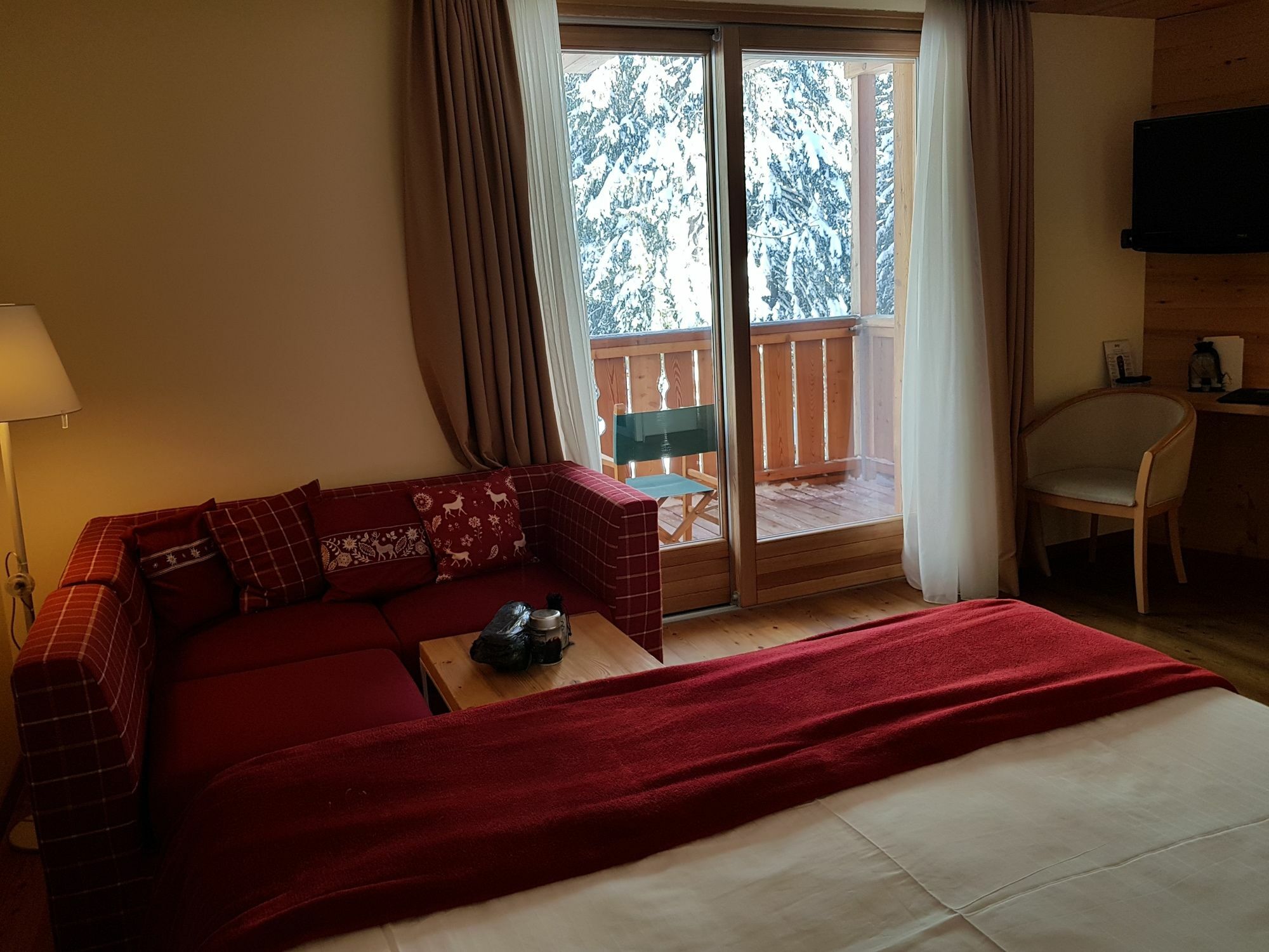 Maribel Hotel مادونا دي كامبيليو المظهر الخارجي الصورة