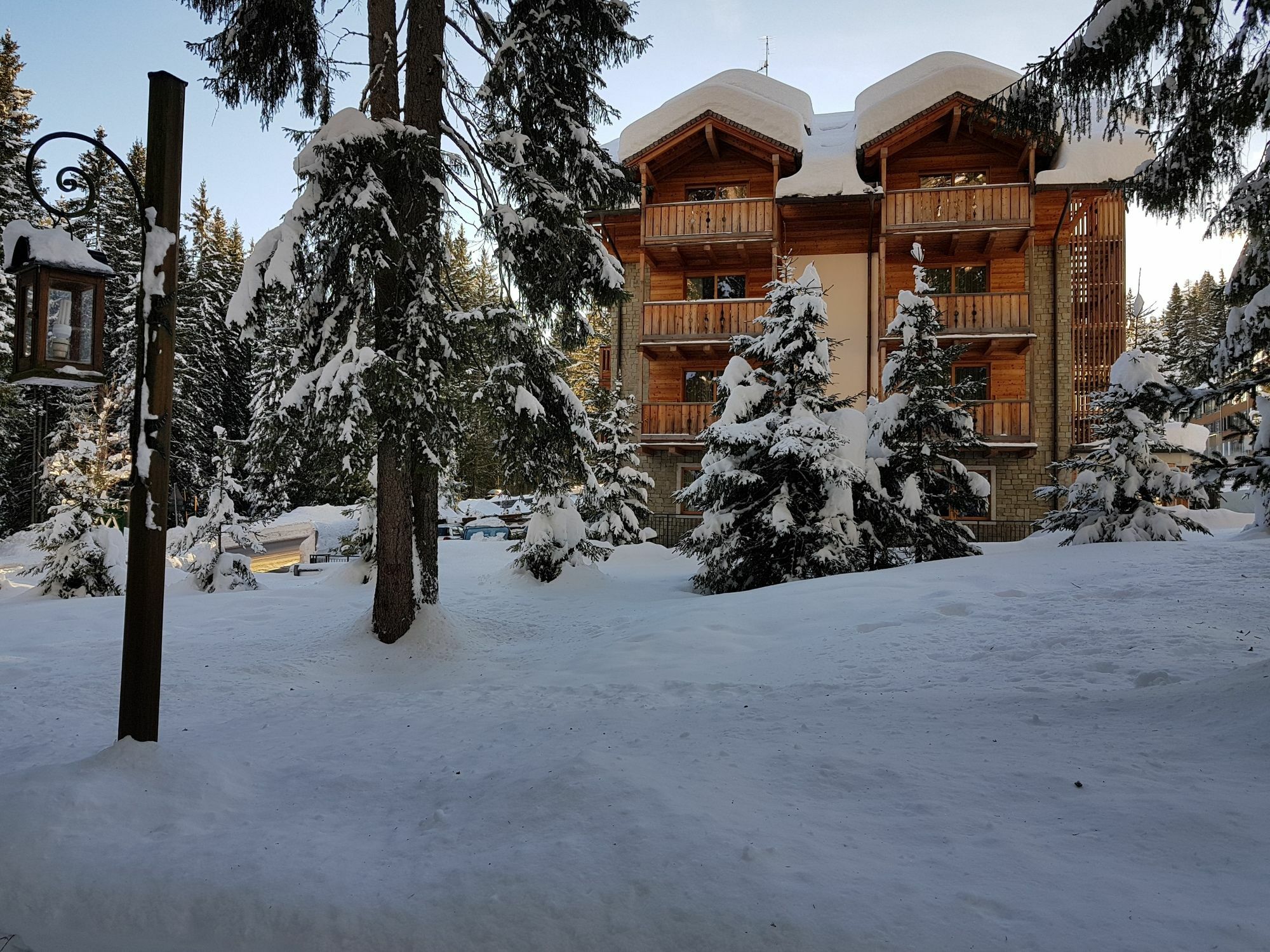 Maribel Hotel مادونا دي كامبيليو المظهر الخارجي الصورة